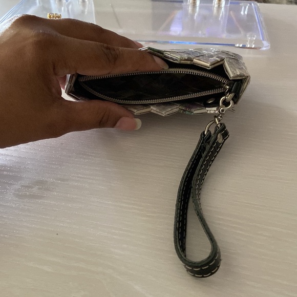 SOLD - Mickey Mouse Wrislet Pouch Bag - Picture 4 of 5